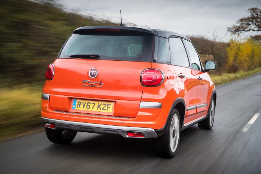  Fiat 500L Cross (330) 2017 года  (UK) (фото 19 из 89)